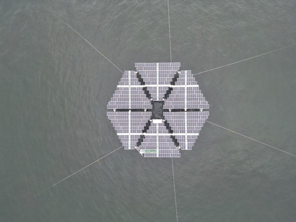 Offshore_solar_PV_floating